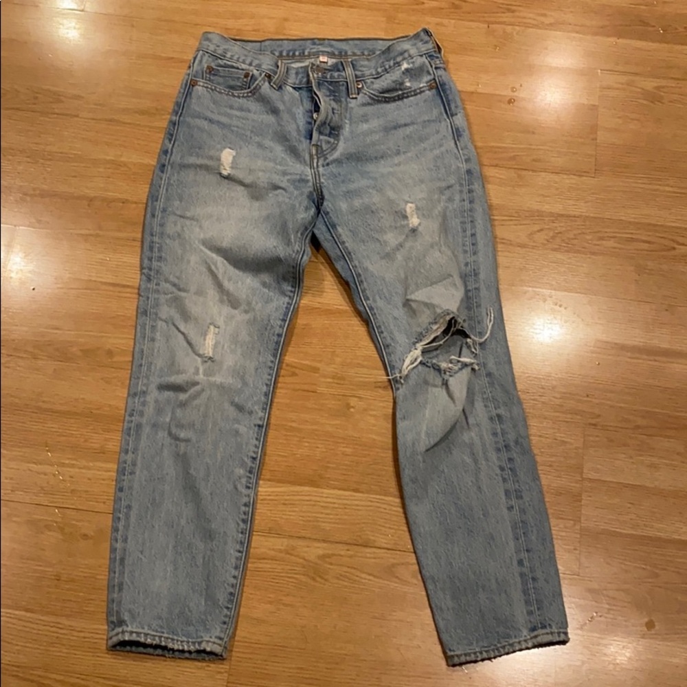 Levi Straight Leg Distressed Jean, Size 27